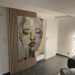 Stilvolles Designappartment Mit Terasse & Garten Im Idylischem Apartment